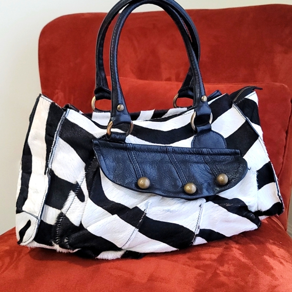 🇮🇹 Italian calfskin zebra print handbag